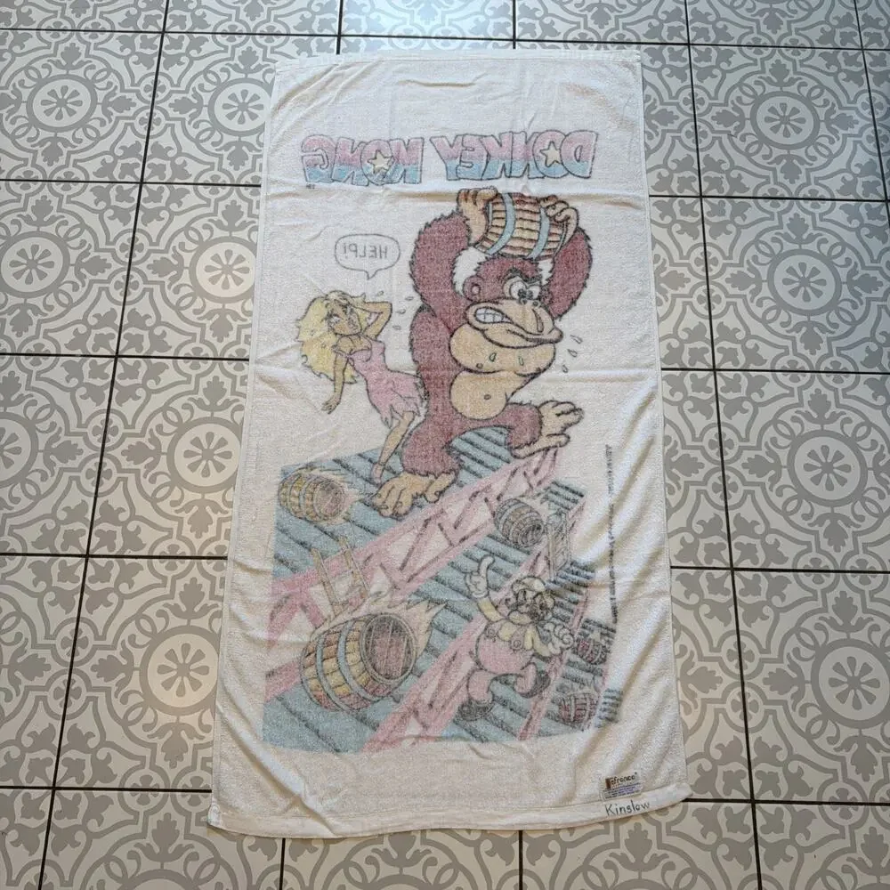 Vintage 1981-82 Donkey Kong Nintendo Arcade Beach Towel Promotional